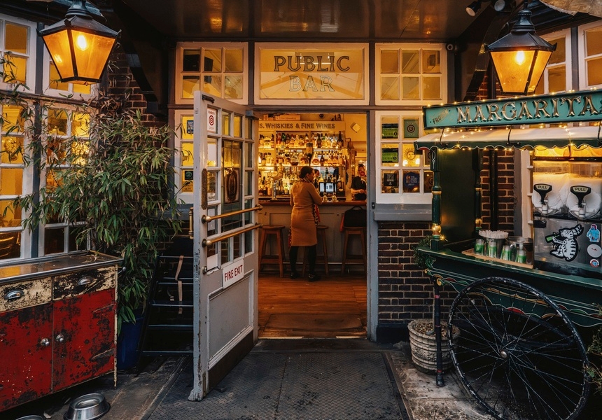 The Red Lion & Sun