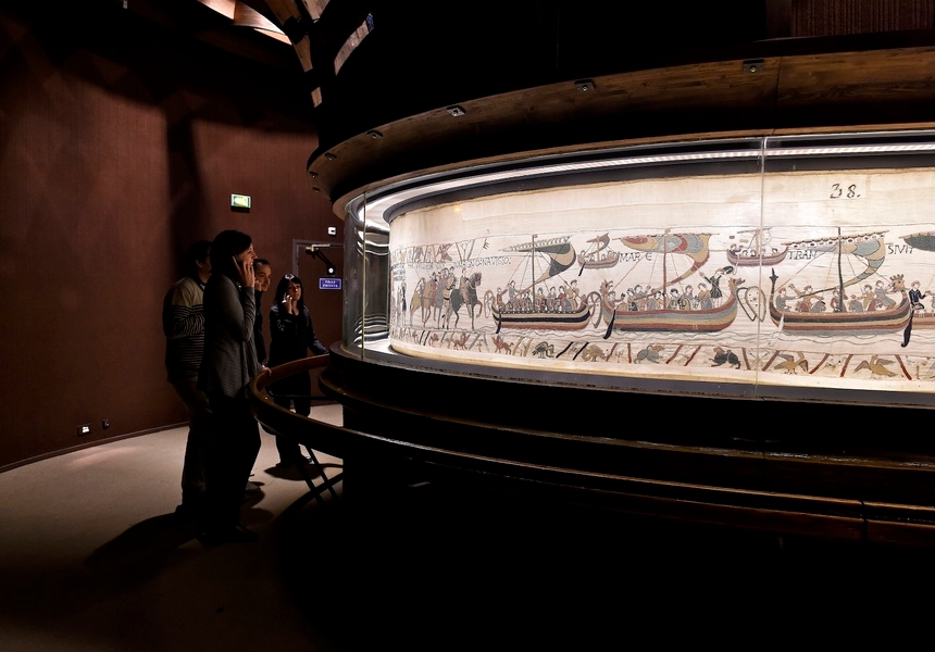 Bayeux Tapestry © Bayeux Museum.